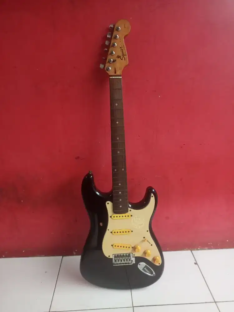 Squiyer affinity by fender