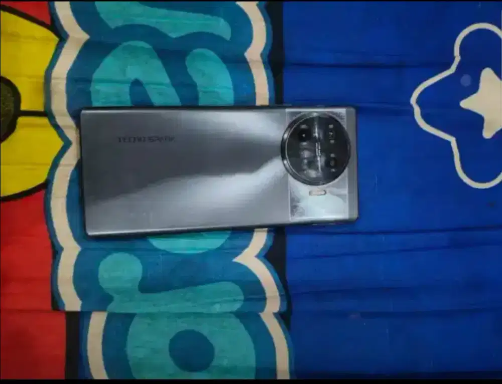 Saya mau jual hp Tecno sperk 20 pro plus