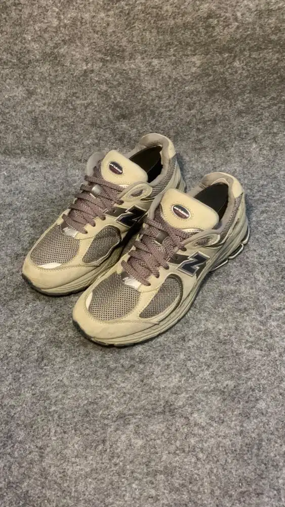 New balance 2002R light grey