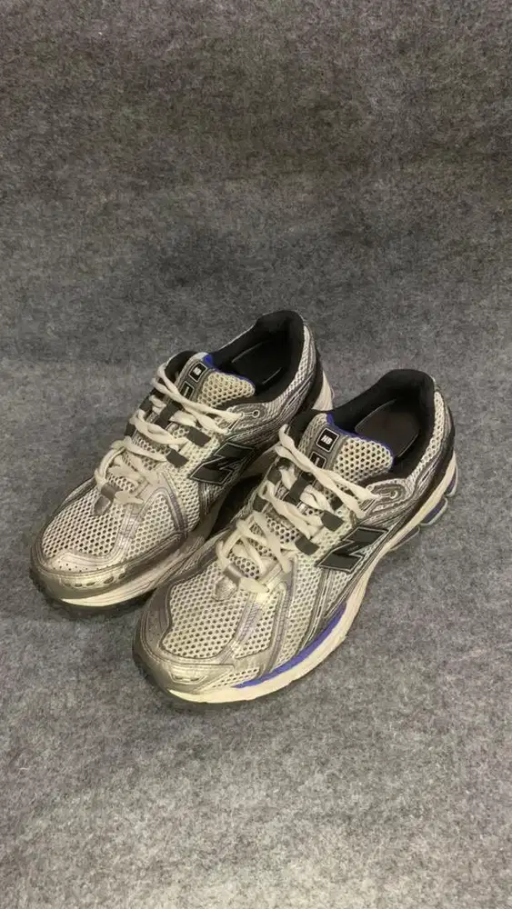 New balance 1906R silver metallic blue