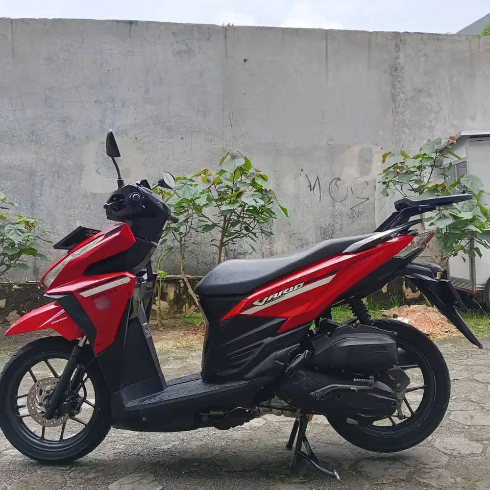 Honda Vario 125 CBS-ISS. LED OLD Thn 2017 (Dijual Cepat 13 Juta Nett)