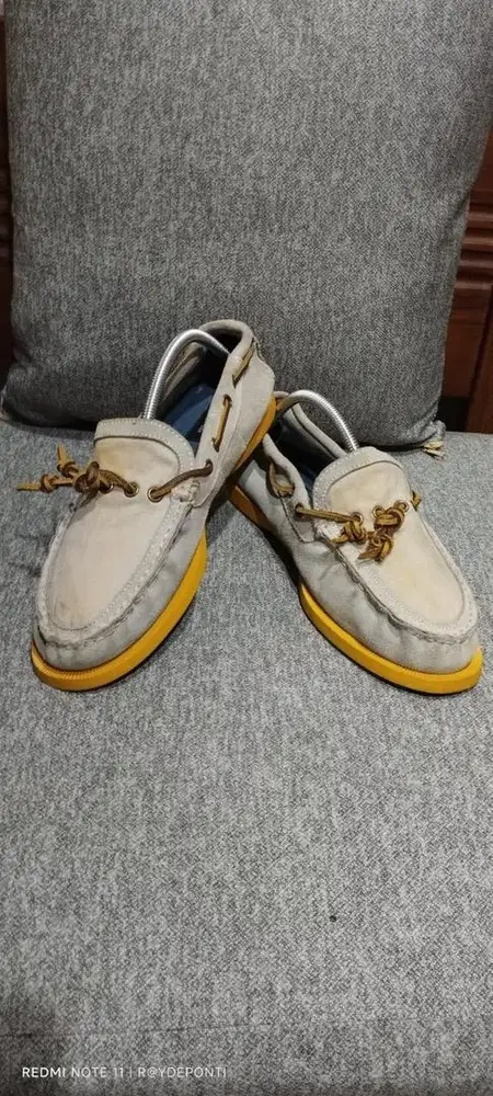 Sepatu Tommy Hilfiger