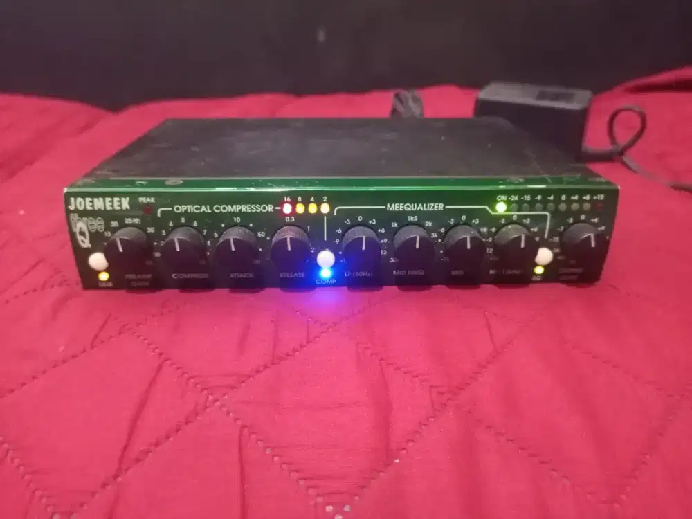 Joemeek three-Q compresor equalizer
