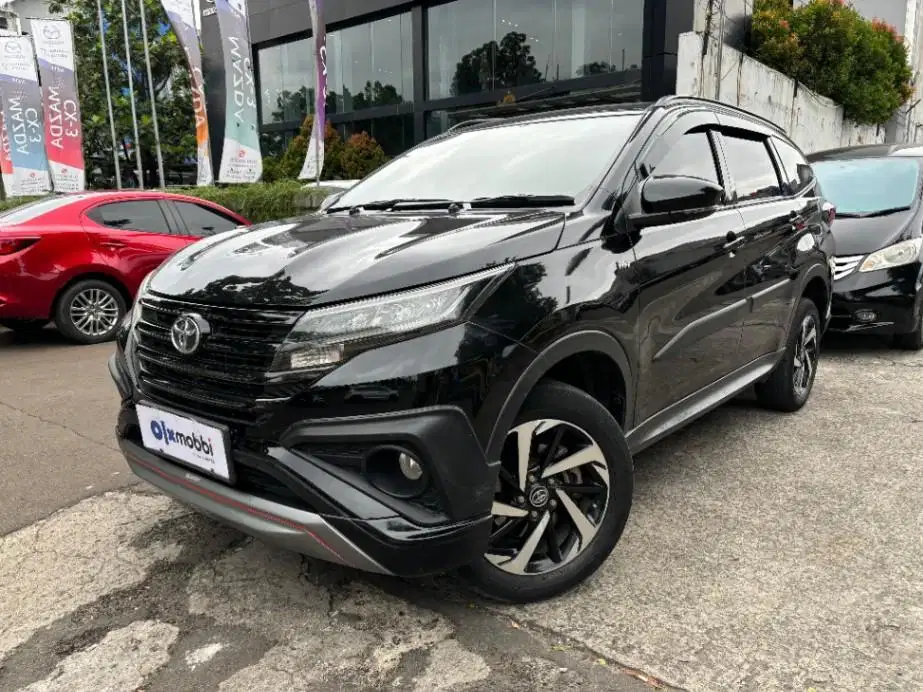 DP MURAH Toyota Rush 1.5 TRD Sportivo Bensin-AT 2018 Hitam CZMMB