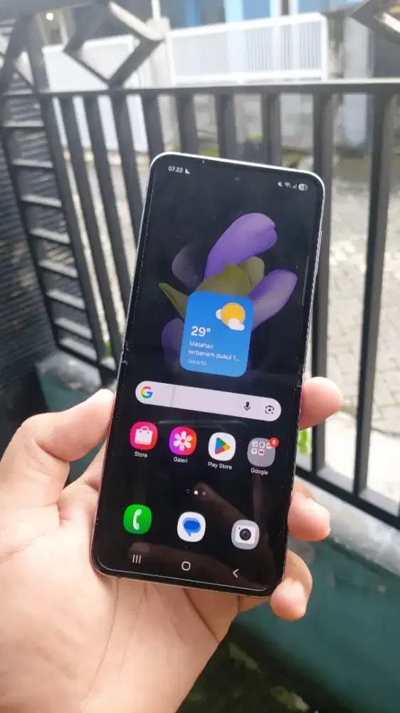 Samsung Galaxy Z Flip 4 8/256 ex sein minus