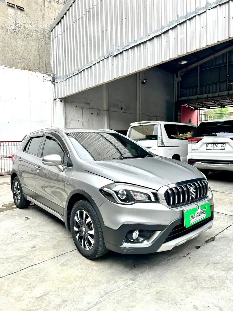 Suzuki S-Cross Matic 2022 Dp 5 juta