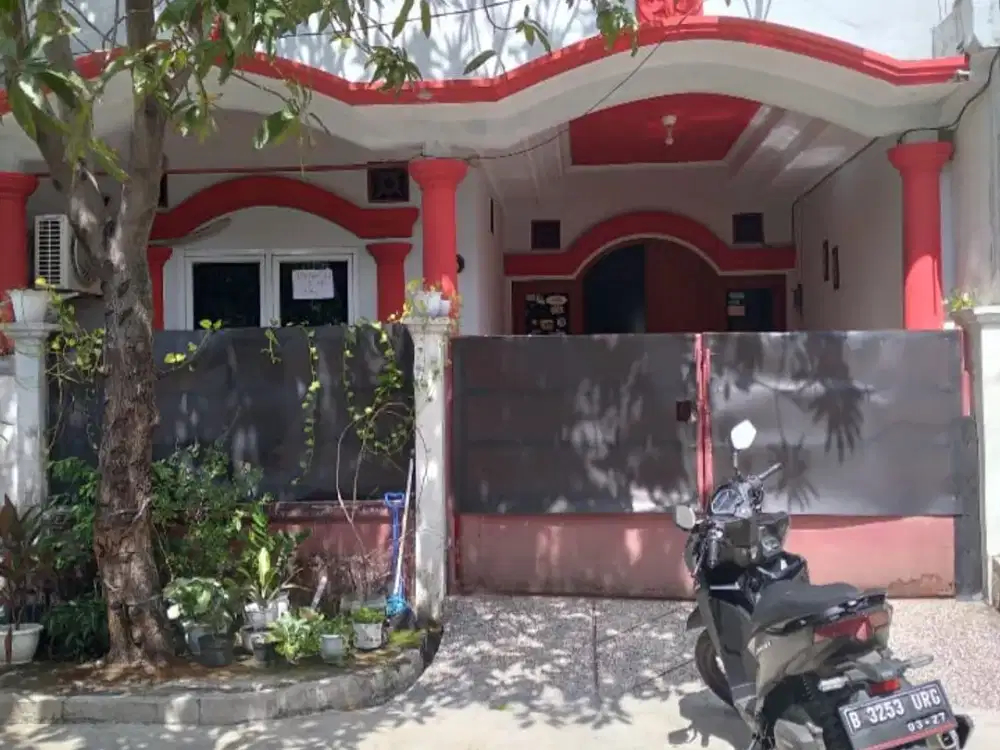 Dijual Cepat Rumah di Komplek Duta Bumi, Medan Satria Kota Harapan Indah Bekasi Barat