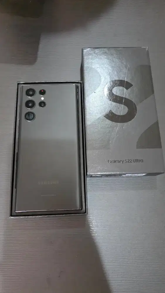 Samsung s22 ultra 12/512