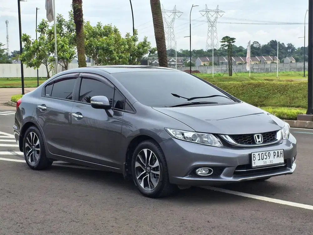 Honda Civic 1.8 Automatic 2015 Bensin Abu Metalik