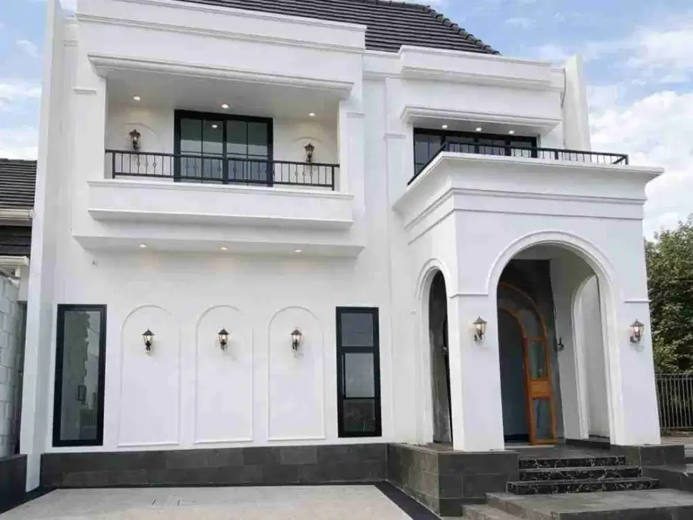 Hunian Bergaya Amerika di Batu, 4 Kamar & 4 Kamar Mandi