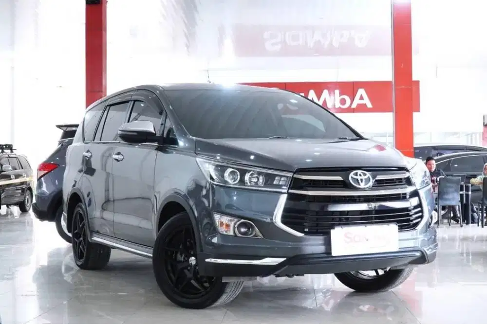 TOYOTA INNOVA VENTURER 2.0 MATIC 2018..ABU ABU PAJAK NOVEMBER 2026