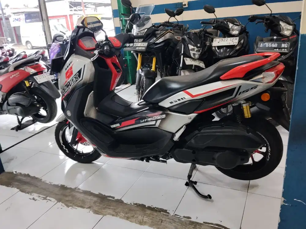 YAMAHA NMAX NEW 2023 KEYLESS MULUS