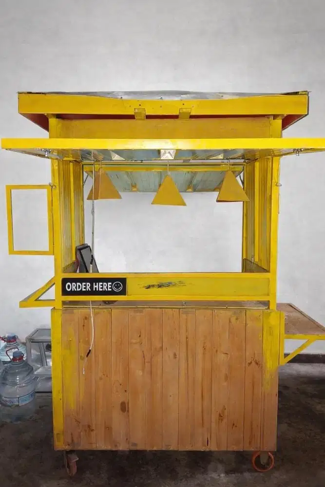 Booth/gerobak/container jualan dagang