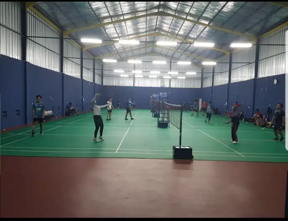 Butuh 2 pekerja untuk di GOR Badminton