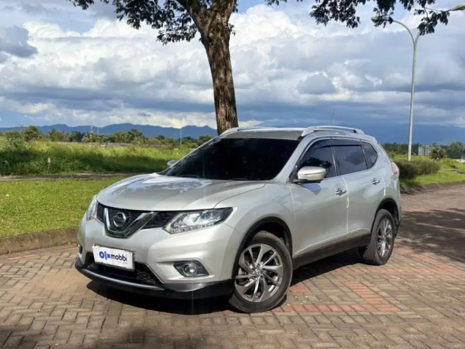 Nissan X-Trail 2.5 Bensin OTOMATIS 2015 LSO