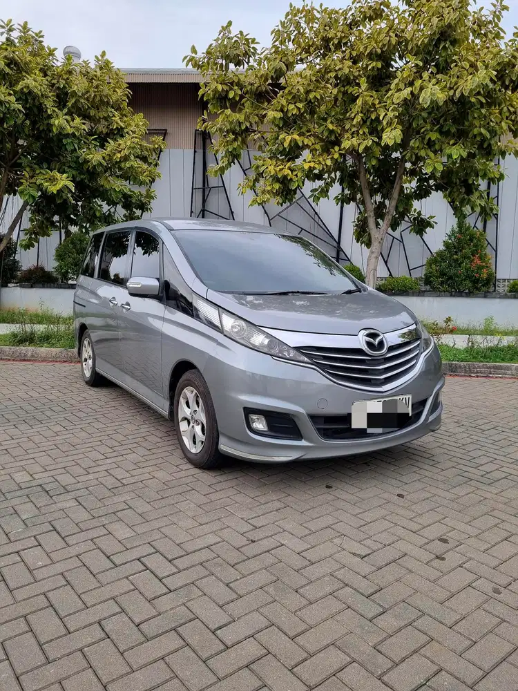 Mazda Biante Skyactiv 2013