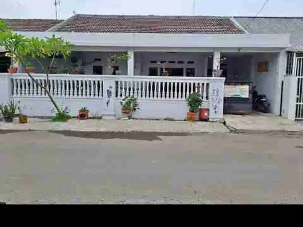 Di Jual rumah 1 lantai 4 kamar tidur  di perumahan bumi taruno permai karawang