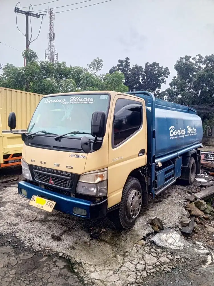 Mitshubishi Canter FE 74 HDV Tahun 2013 Tangki
