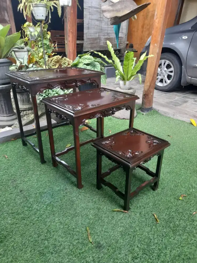 Meja Sudut Set Ukiran Kayu Jati Kuno