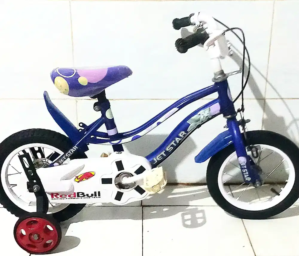 Sepeda ukuran 12, cocok buat anak umur 2 tahun - 6 tahun