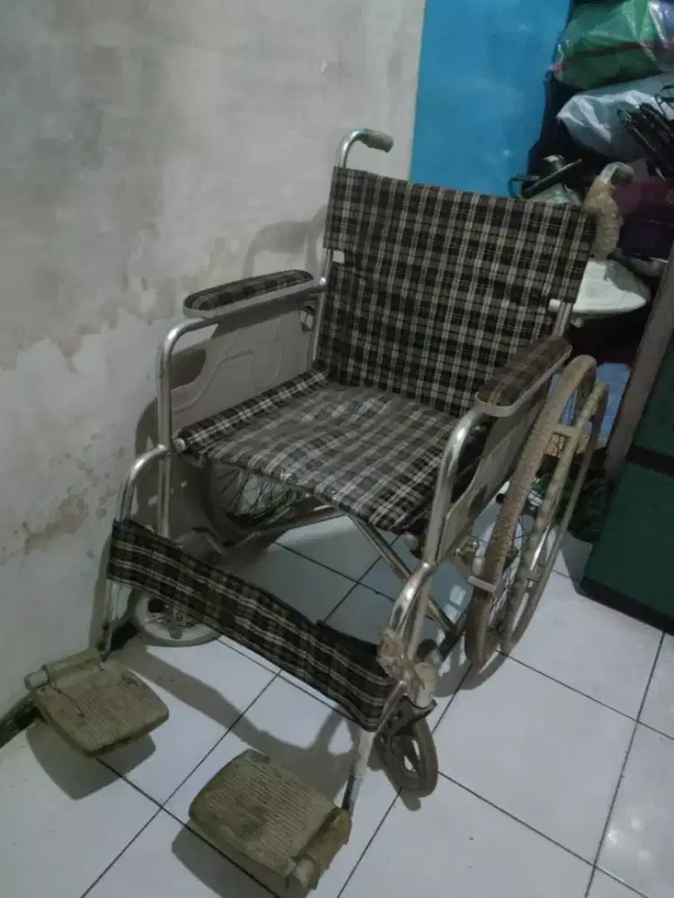 Jual kursi roda bekas