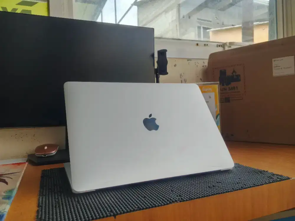 Macbook Pro 13 Retina 2017 Thunderbolt 3