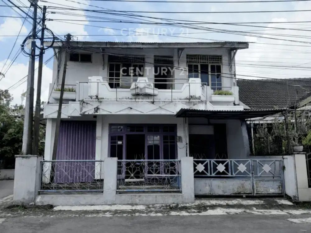 Rumah Pinggir Jalan Dekat Mirota Minomartani Untuk Hunian