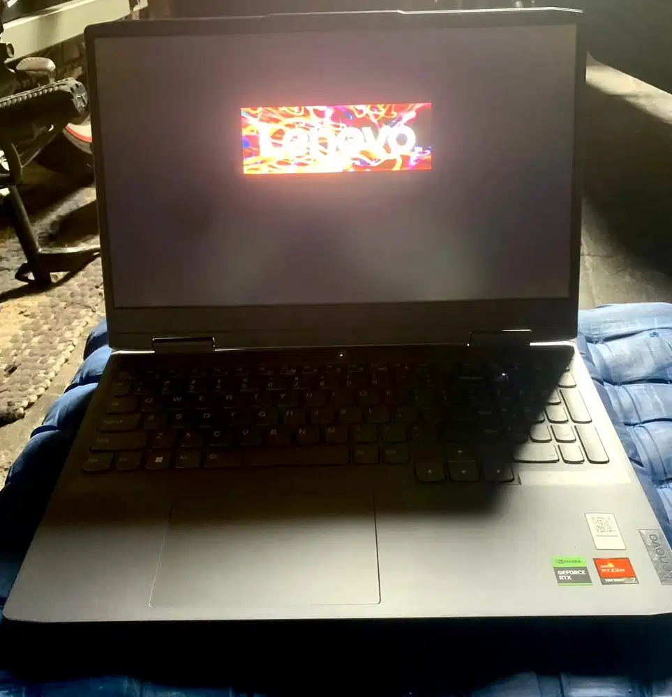 LAPTOP SECOND - LENOVO LOQ 15-APH8 RTX 3050 RYZEN 7 7840HS 16GB 512SSD