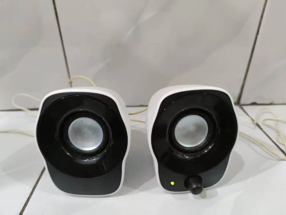 Speaker Logitech Z120