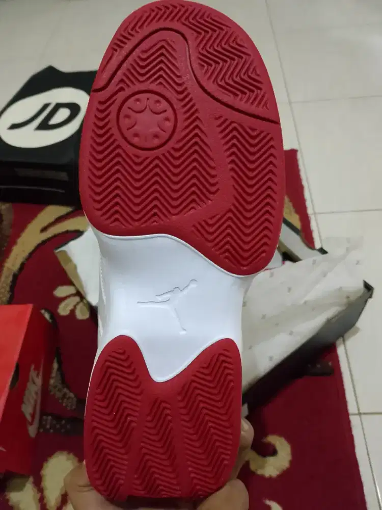 Jordan max aura 6 Zize 44 baru