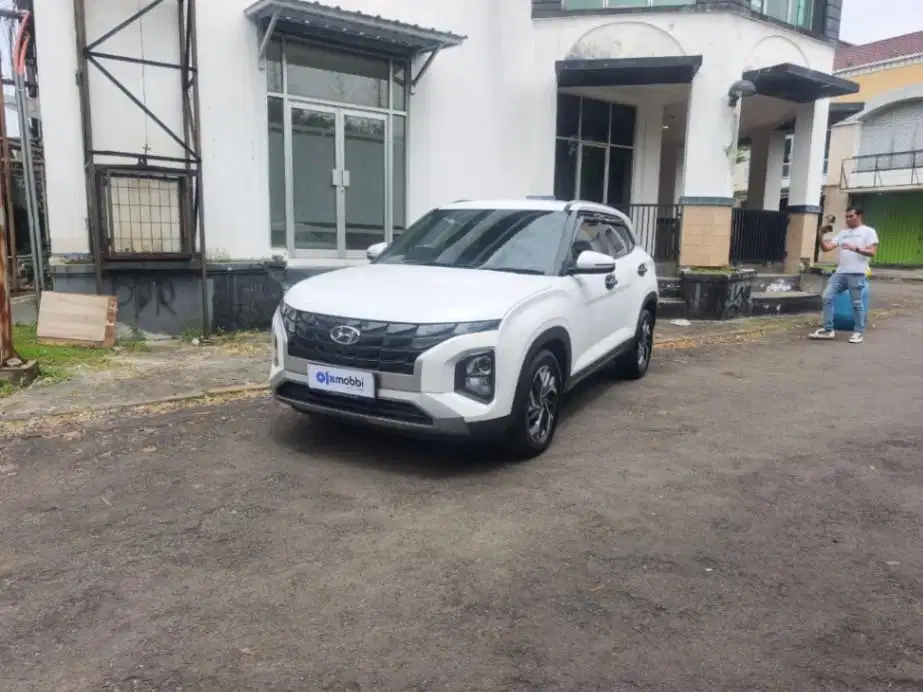 Like New - HYUNDAI Creta 1.5 Trend IVT Bensin A/T 2023 PUTIH