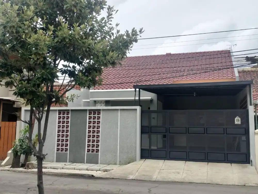 Rumah Luas Baru Renovasi di Komplek Griya Bintara Indah