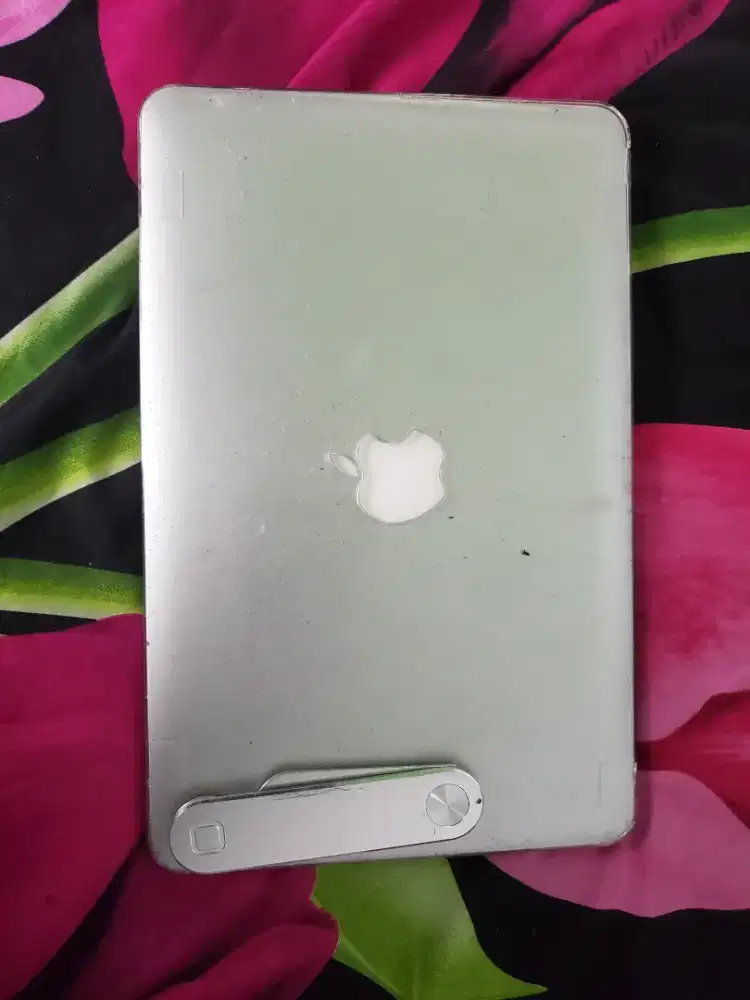 Macbook air 11 inch 2012