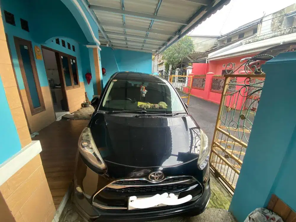 Dijual mobil pemakaian sendiri