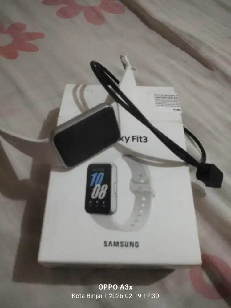 Di jual smart watch fit 3