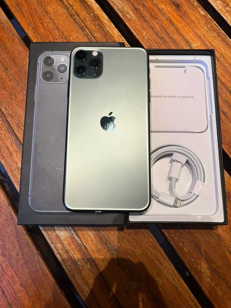 iphone 11 pro max 256gb warna Green