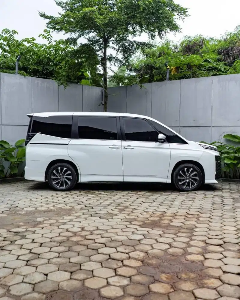 Voxy 2.0 2023 AT / Matic