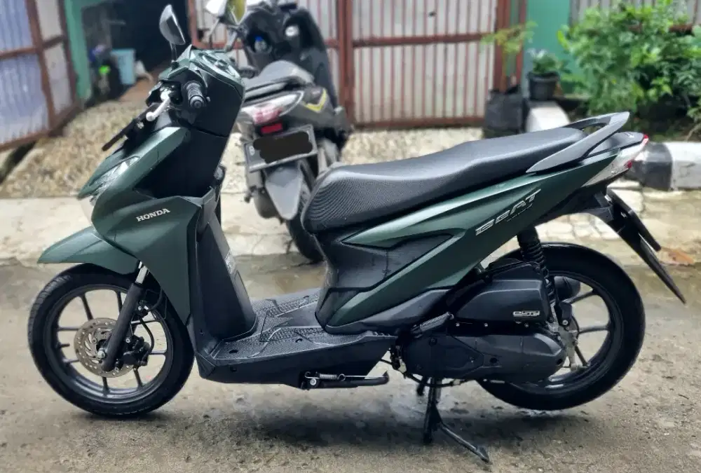 Jual Beat Deluxe 2024 Original Low KM