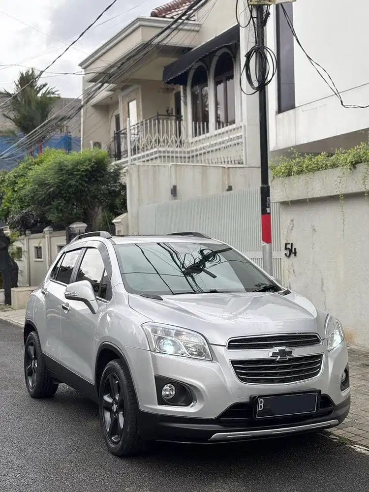 (KM 80rb) Chevrolet Trax LTZ 2016 AT ISTIMEWA