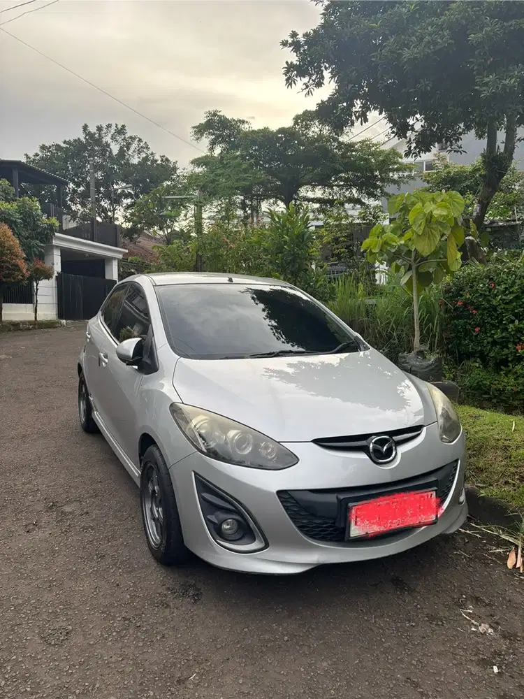 Mazda 2 R 2012 Bensin