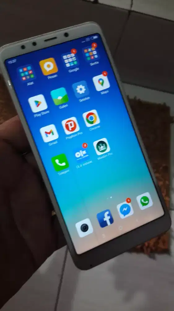 redmi 5 2/16 mulus normal siap pakai