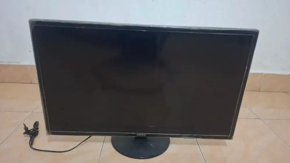 TV Samsung 32 inci