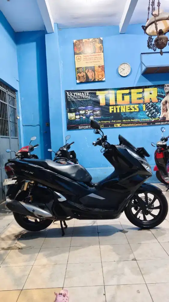 Honda PCX ABS tahun 2019 pajak hidup
