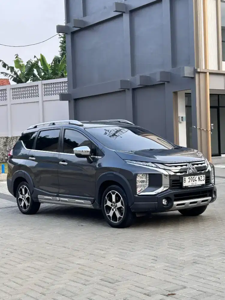 Xpander Cross Premium Package 2020 Abu2