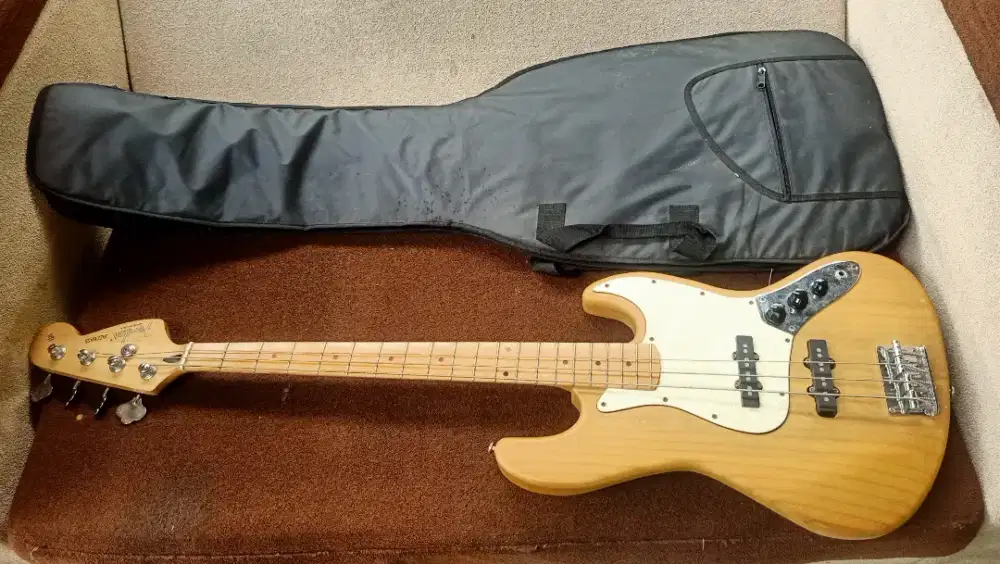 Fender jazz bass custom