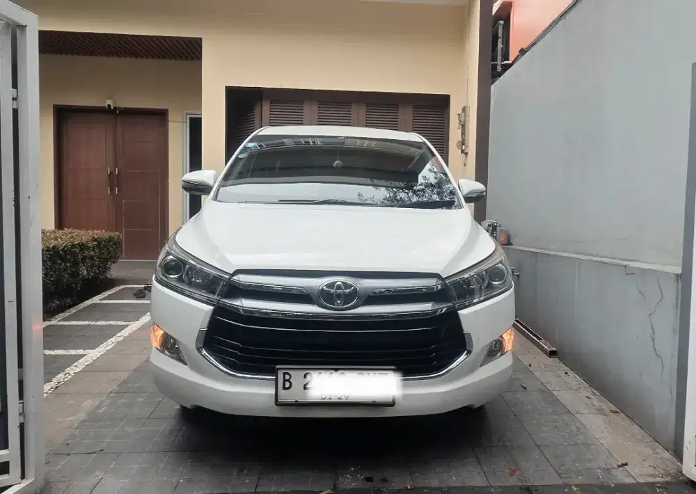 Innova V AT Diesel 2018, CASH