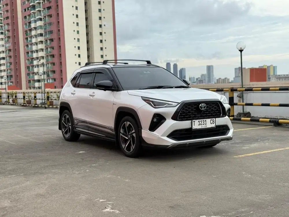 Toyota Yaris Cross GR Hybrid 2023 A/T