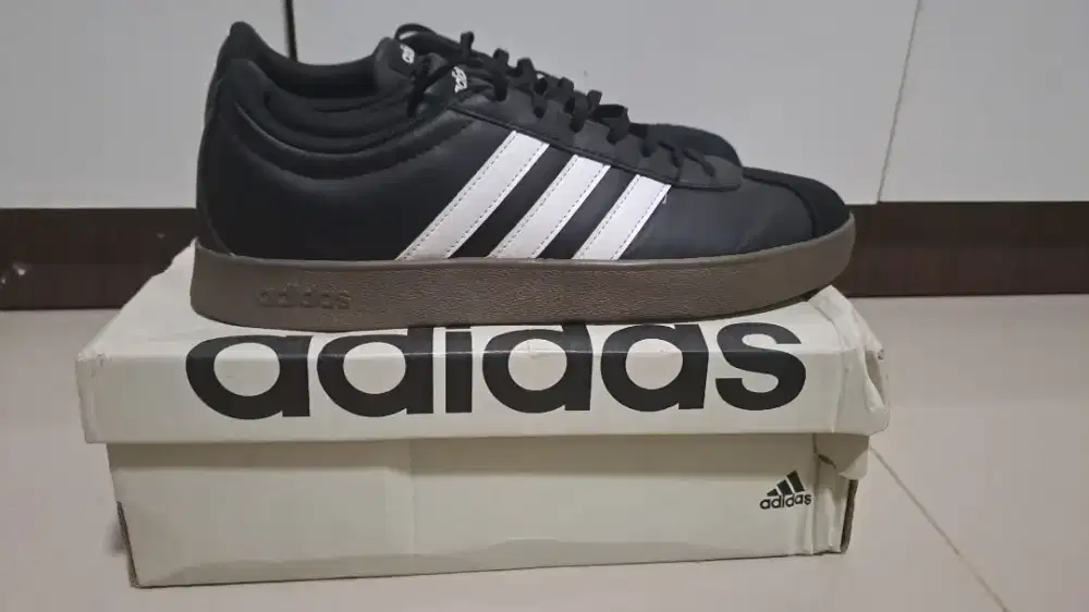 Sepatu Adidas Vl Court Base Sz 44 Original