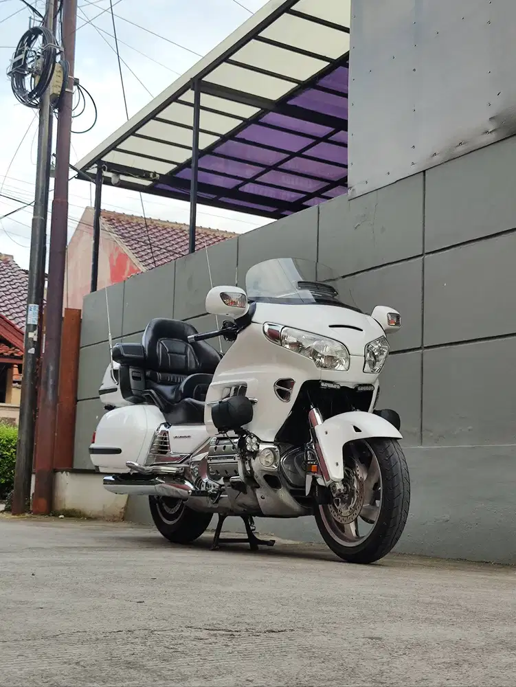 HONDA GOLDWING GL 1800 2011 FULLPAPER FULL SPEC SANGAT ISTIMEWA