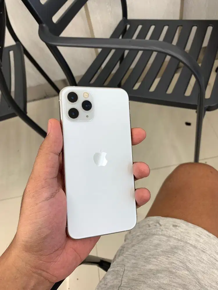iPhone 11 pro 64gb